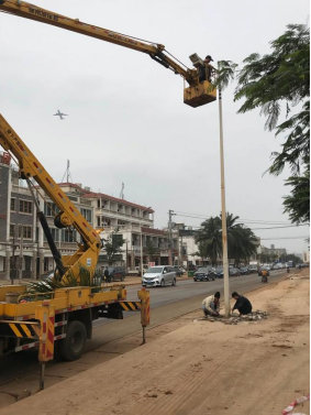 燕罗街道富塘路等路灯修缮工程