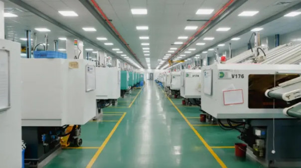 龙岗比亚迪B11一楼注塑车间洁净建设工程