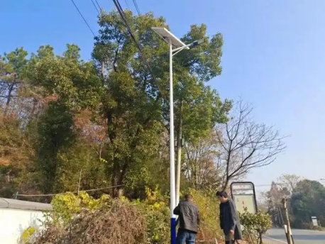 龙华区中心医院路灯安装及指示牌配电线路安装工程
