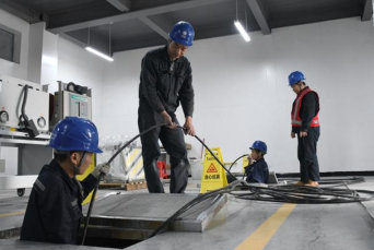 宝龙比亚迪B4电气工程改造